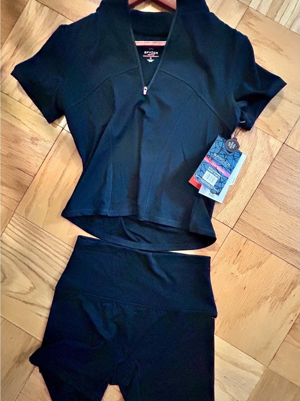 NWT Spyder women two-piece set, short-sleeve quarter-zip top & 7” Biker Sorts M
